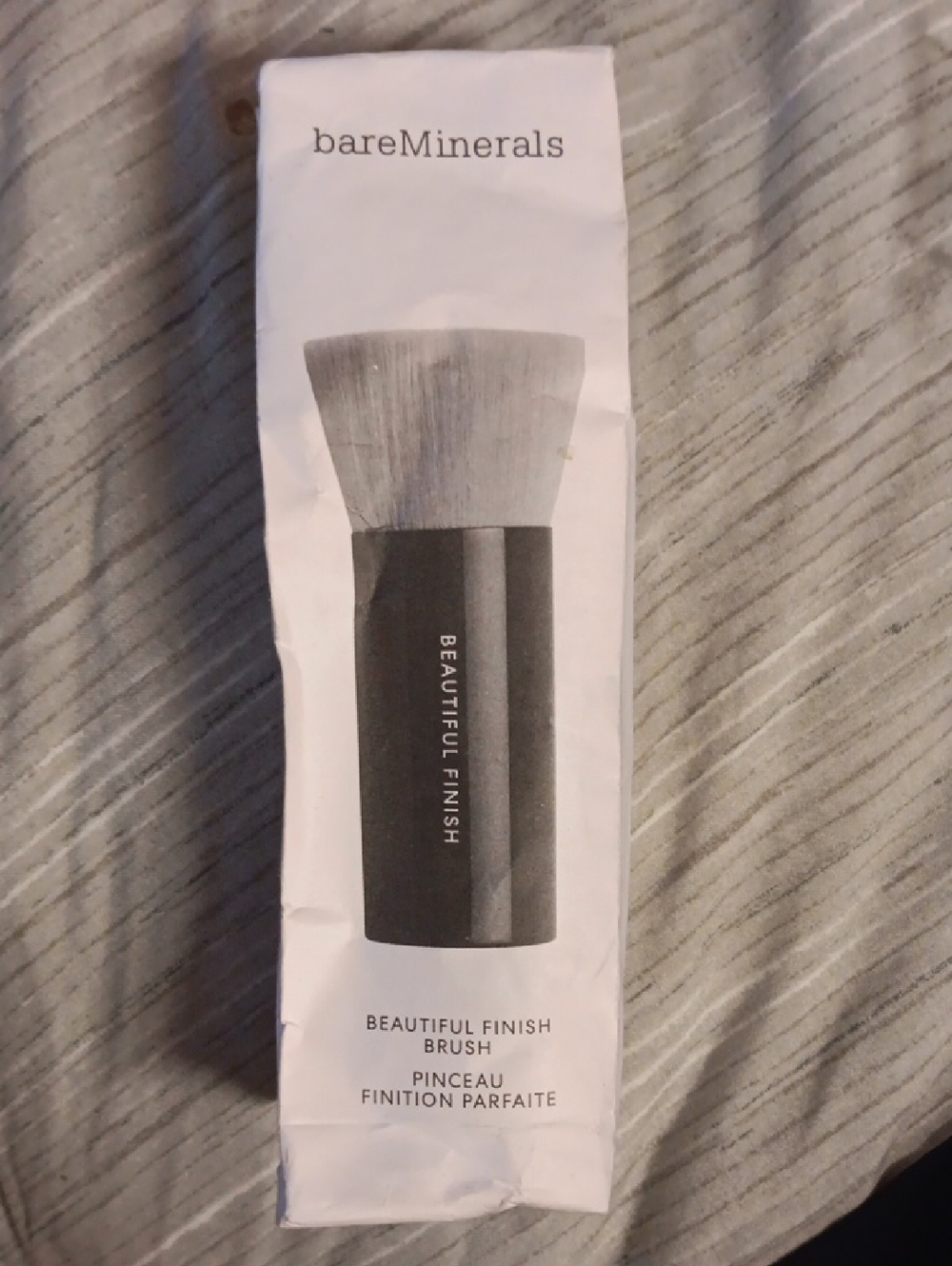 bareMinerals Beautiful Finish Brush - Black Handle, Gray Bristles